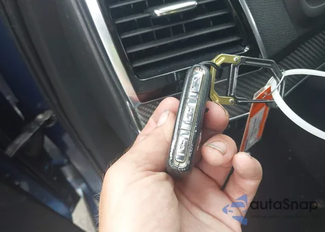 2017 Volvo Xc90 T6 R-Design from USA, damaged, VIN YV4A22PMXH1149330